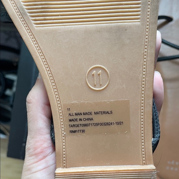 NEW Size 11 Target Black and Tan Strappy Sandals - Picture 5 of 5